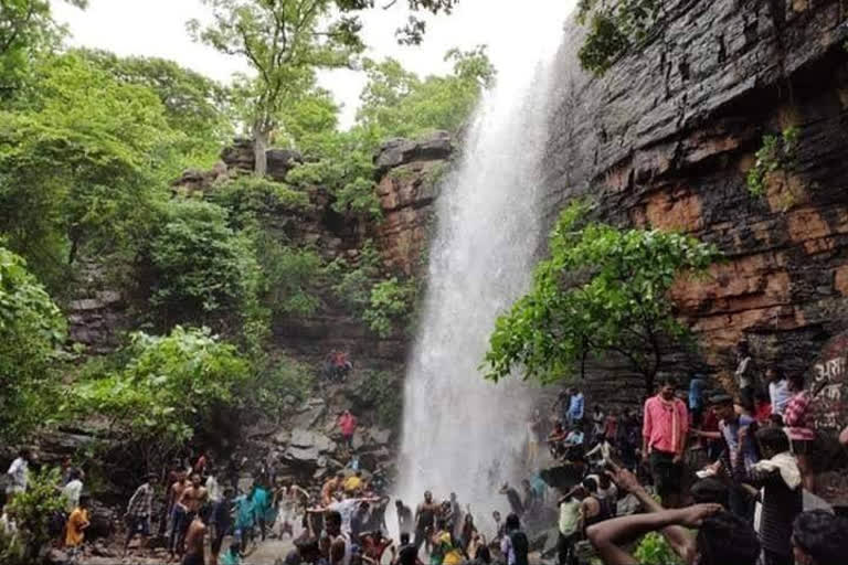 मुक्ताई धबधबा​